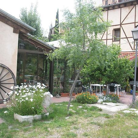 Hôtel La Huerta De San Lorenzo à Ségovie Extérieur photo