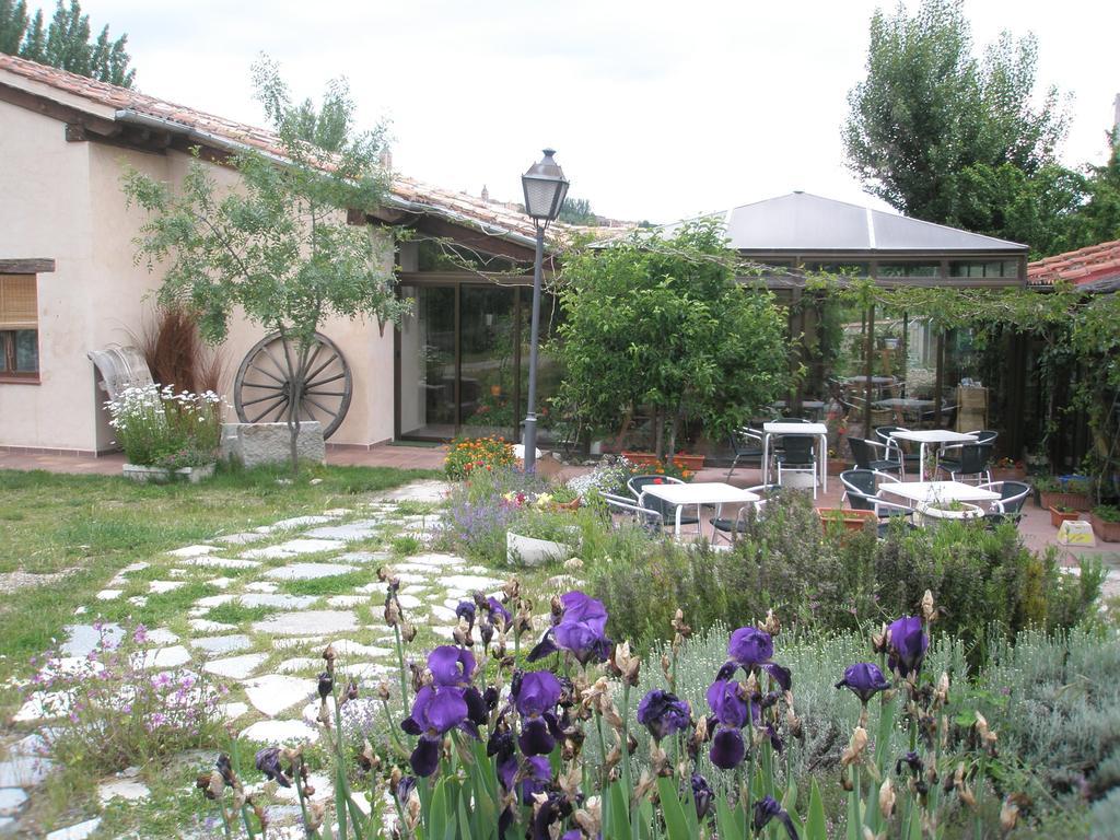 Hôtel La Huerta De San Lorenzo à Ségovie Extérieur photo