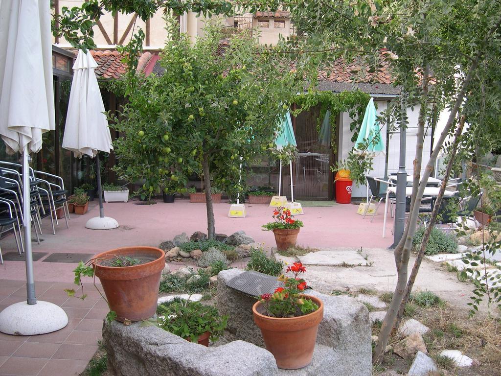 Hôtel La Huerta De San Lorenzo à Ségovie Extérieur photo