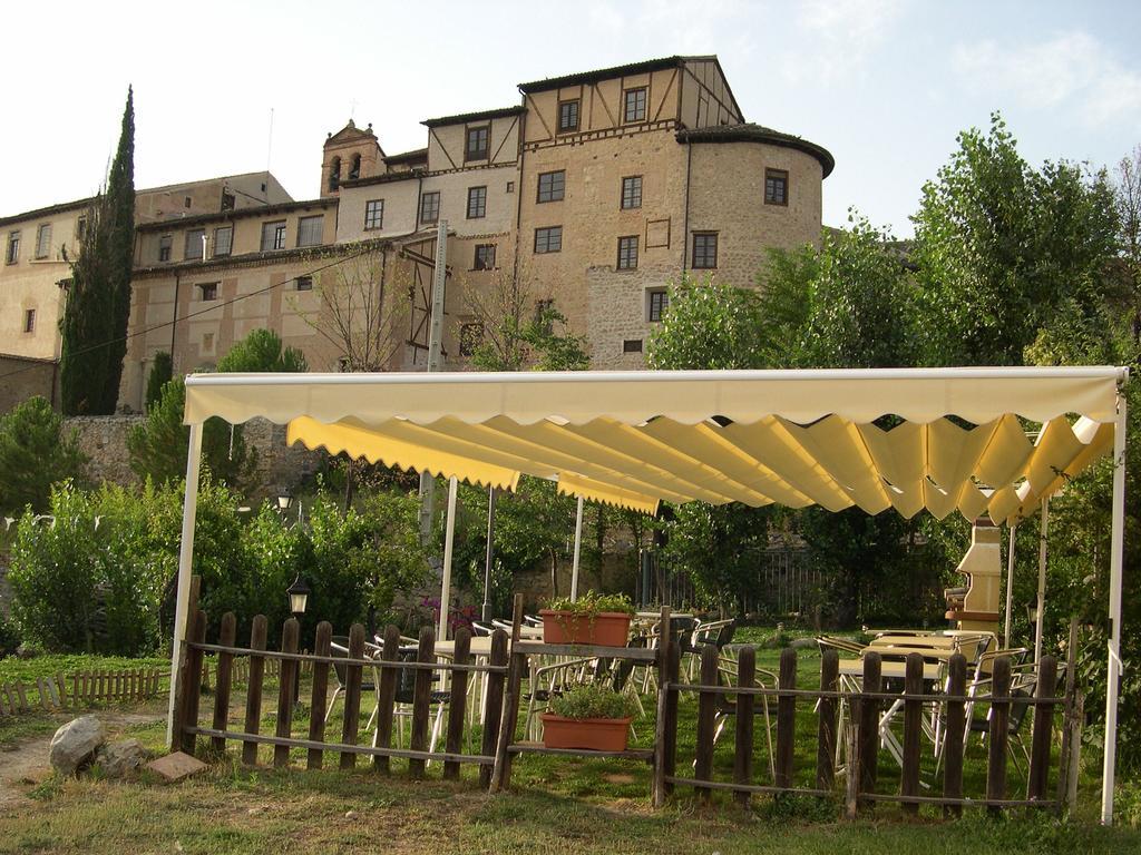 Hôtel La Huerta De San Lorenzo à Ségovie Extérieur photo